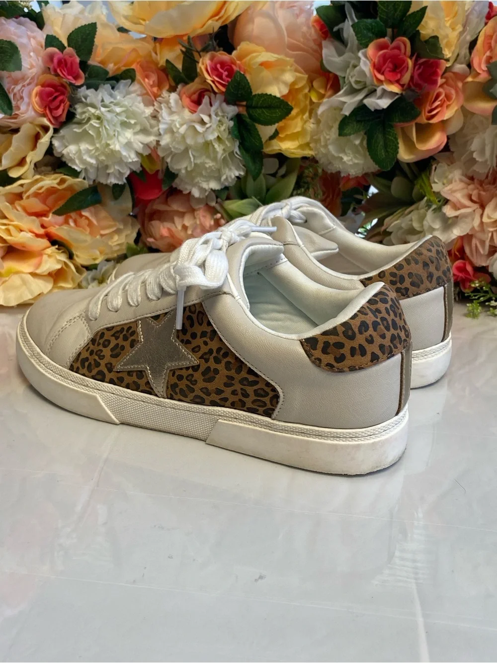 art class™ Leopard Star Court Sneakers White Girls Size 5
